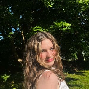 Meet your Posher, Annie